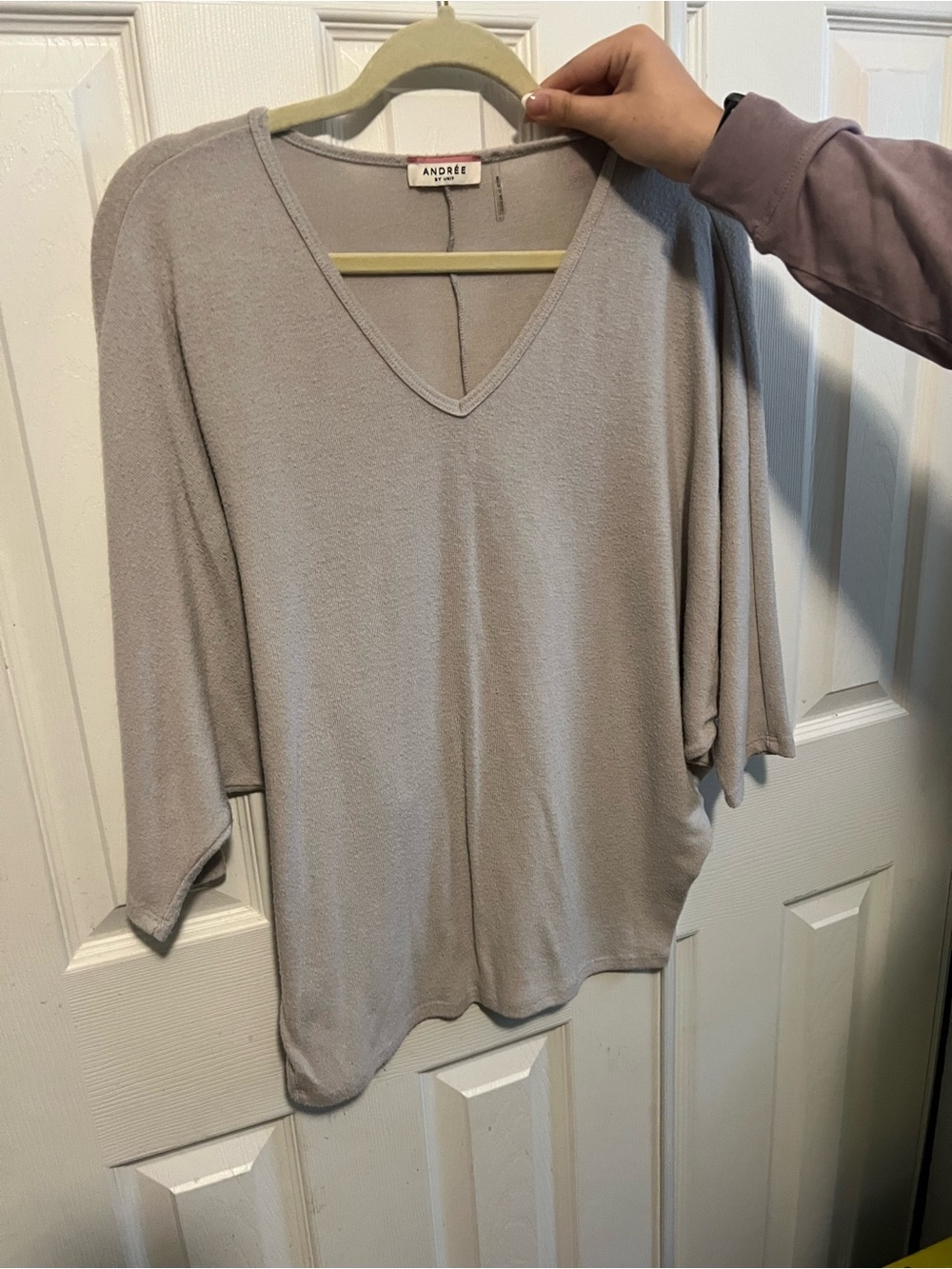 ANDREE BY UNIT Taupe V-Neck Drapey Dolman Sleeve Tunic